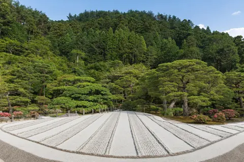 Puzzle Jardin zen de sable ratissé