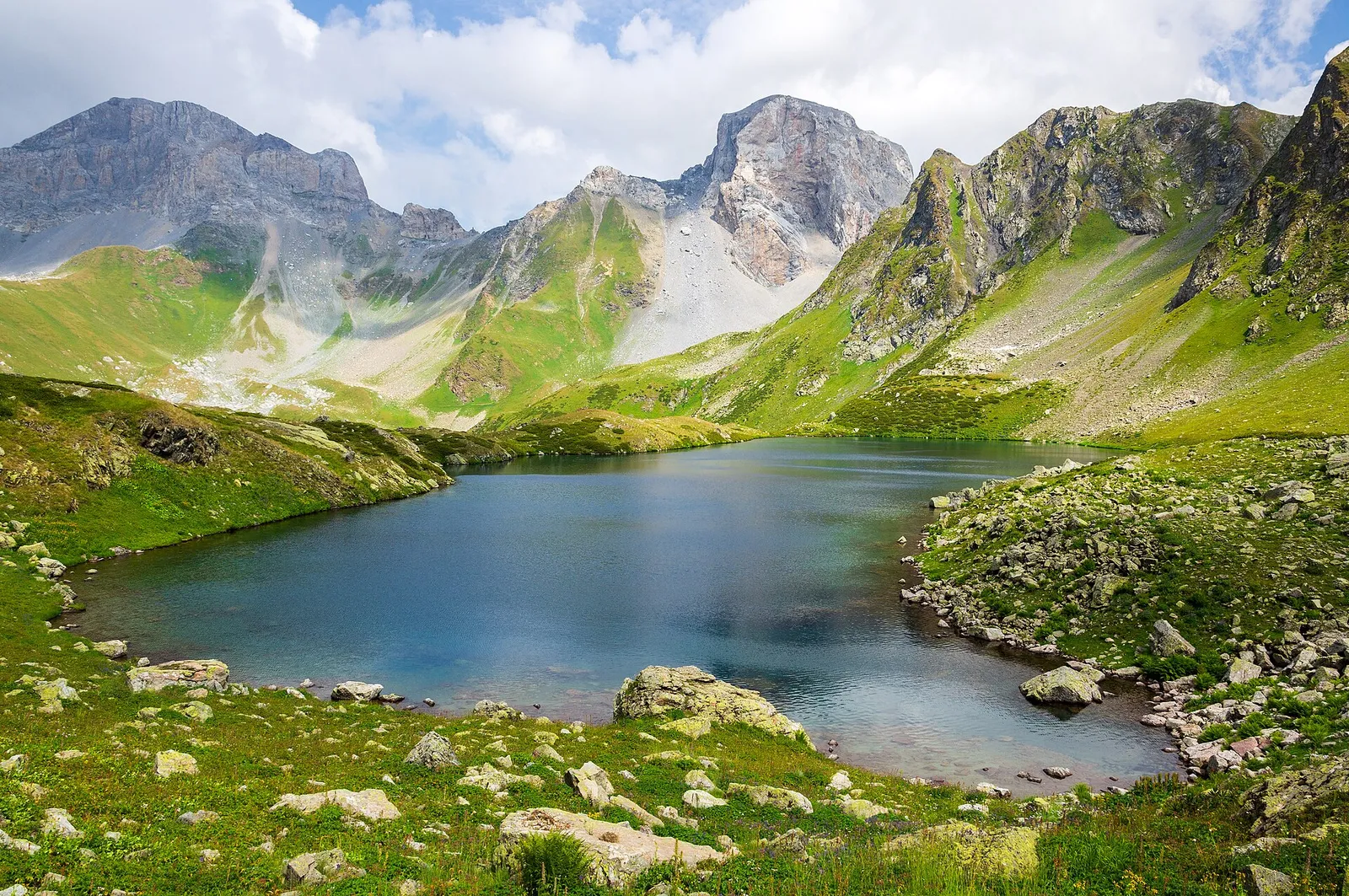 Puzzle du jour : Lac de montagne