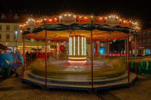 Puzzle Manège du marché de Noël